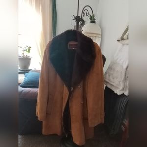 Authentic Vintage, Real Leather Men's Winter Coat. Size 40